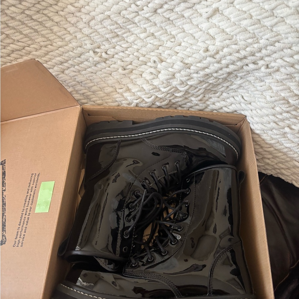 Avenger Women's Glossy Black Lace-Up Boots - Picture 6 of 6
